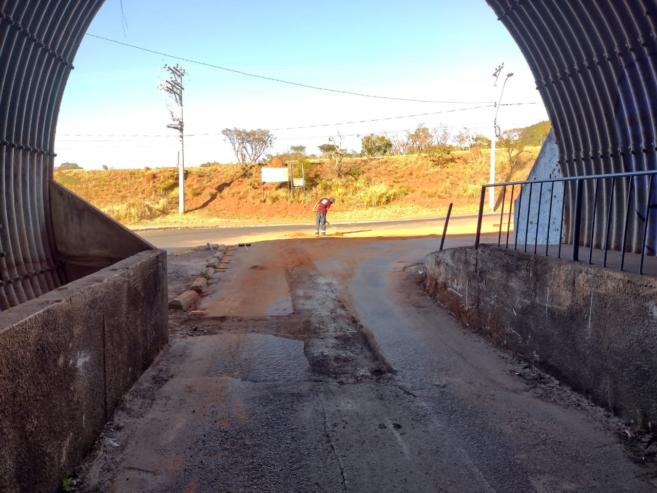Sabesp realiza obra de duplicação da adutora de abastecimento de água na Cohab 1