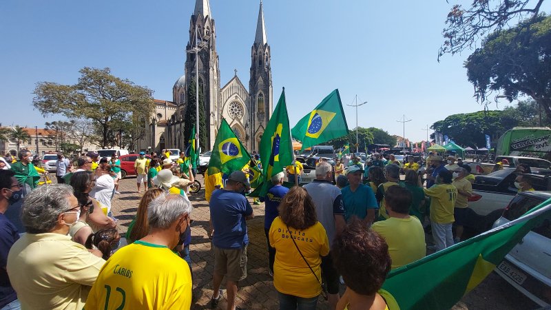 Botucatu tem ato a favor do governo Bolsonaro e contra o STF