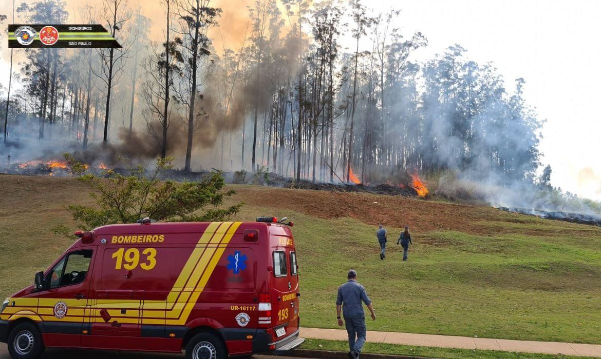 Queda de aeronave mata 7 pessoas em Piracicaba