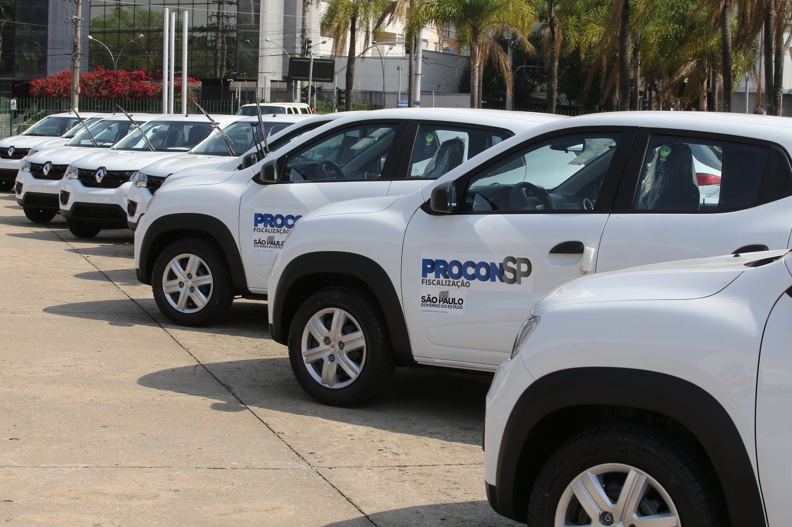 Procons de Anhembi, Bofete, Avaré, Itatinga e São Manuel recebem viaturas para ações de fiscalização