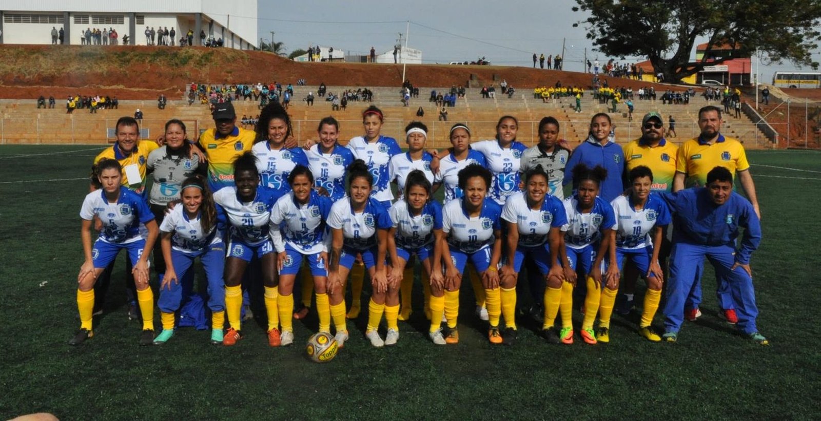 Equipe de futebol feminino de Botucatu estreia neste domingo pela Copa Paulista