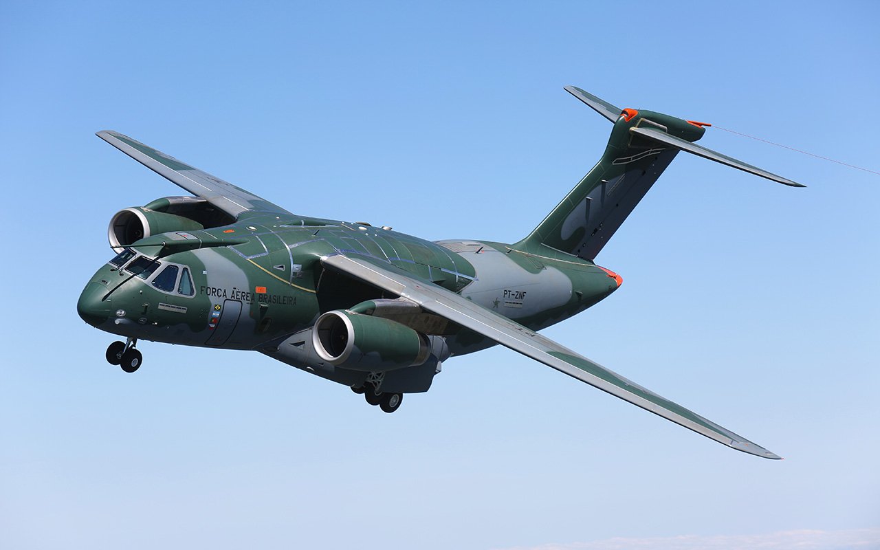 Embraer aciona 1º simulador de voo do jato C-390
