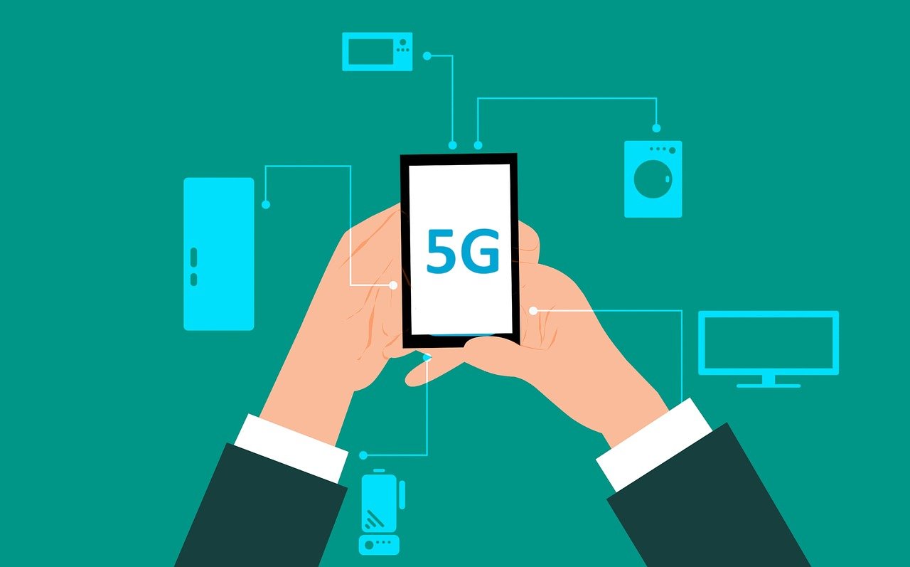 Velocidade e latência: as principais diferenças entre as tecnologias 4G e 5G