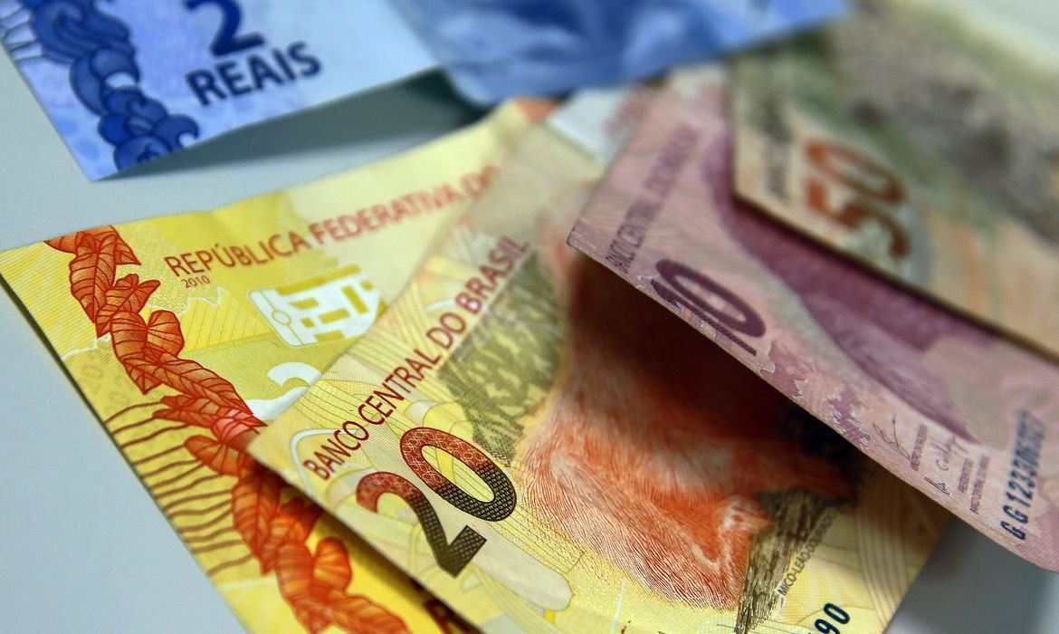 Projeto concede auxílio financeiro a responsável legal de pessoa com deficiência