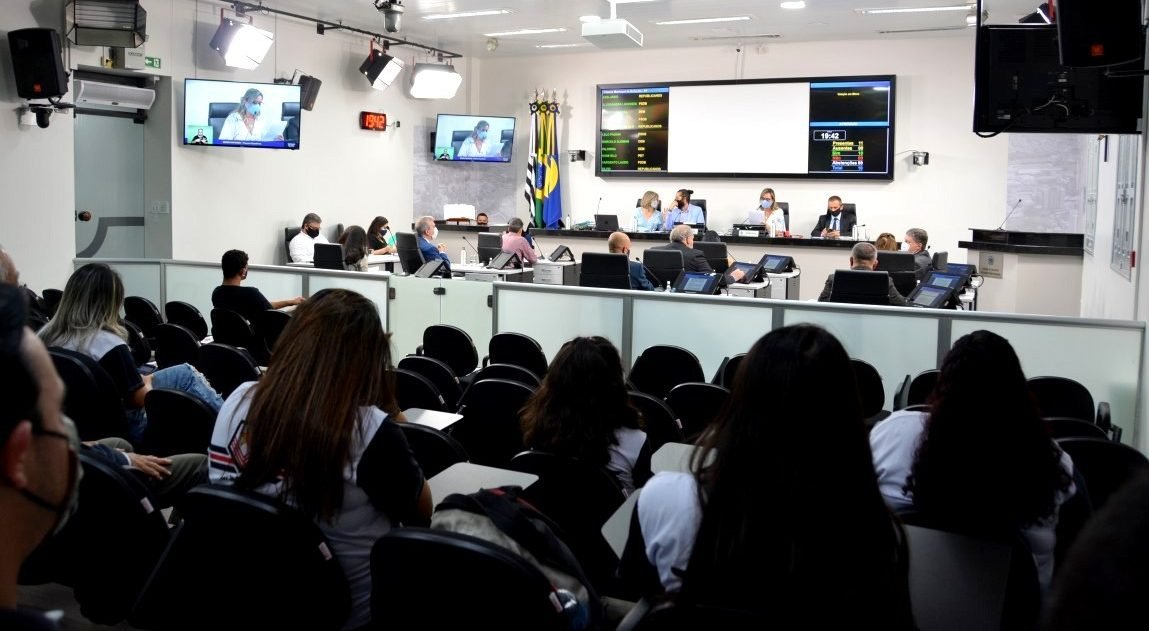 Botucatu: vereadores aprovam regime de previdência complementar a servidores municipais