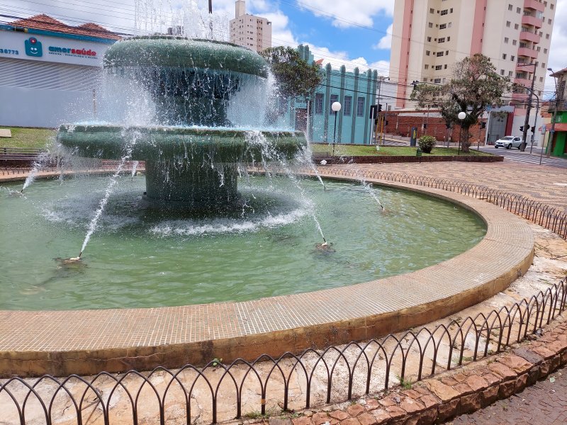 Praça do Bosque recebe Feira Coopera Preta neste sábado