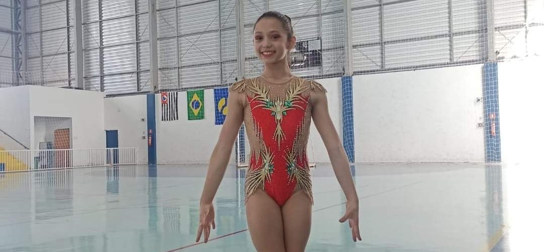 Yasmim Maia é convidada a integrar a equipe de ginástica de Santos