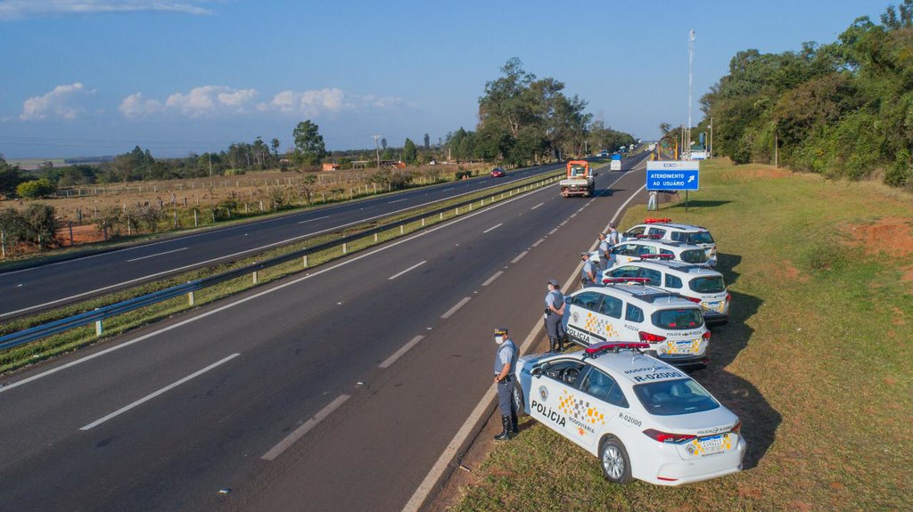 Polícia Rodoviária registra mais de 56 mil autuações por infrações de trânsito durante feriado prolongado