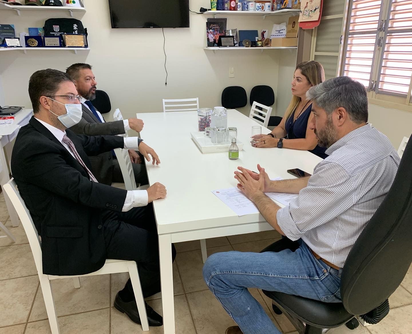 Deputado Fernando Cury se reúne com juízes de Botucatu para tratar da possível criação de vara especializada em violência doméstica e familiar