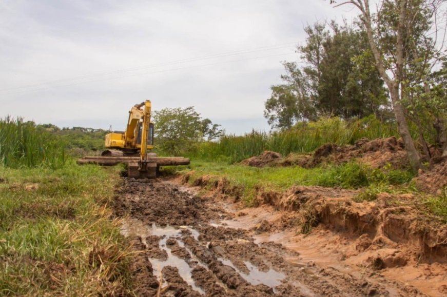 Bauru: ações emergenciais no Rio Batalha elevam o nível de captação e rodízio é suspenso