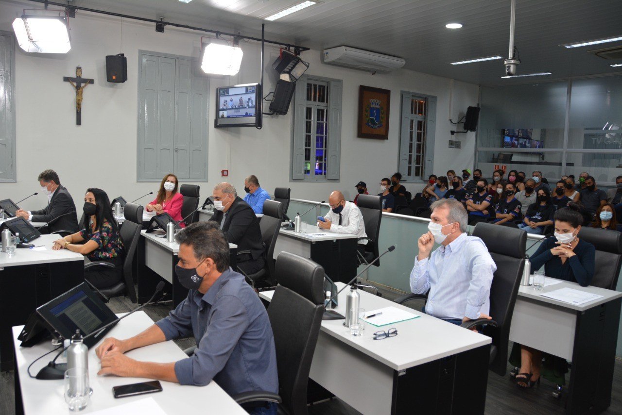 Vereadores aprovam três propostas na última sessão da Câmara de Botucatu de 2021