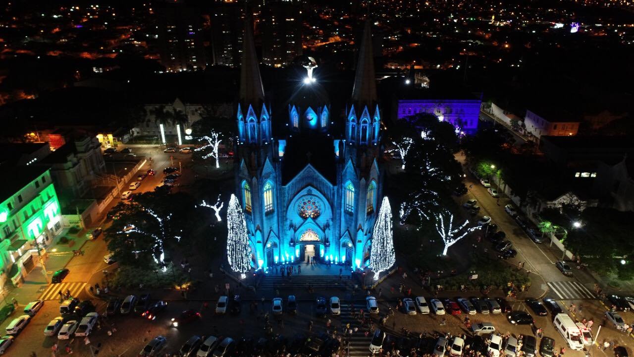 Confira as últimas apresentações do Botucatu Luz 2021, de 20 a 22 de dezembro