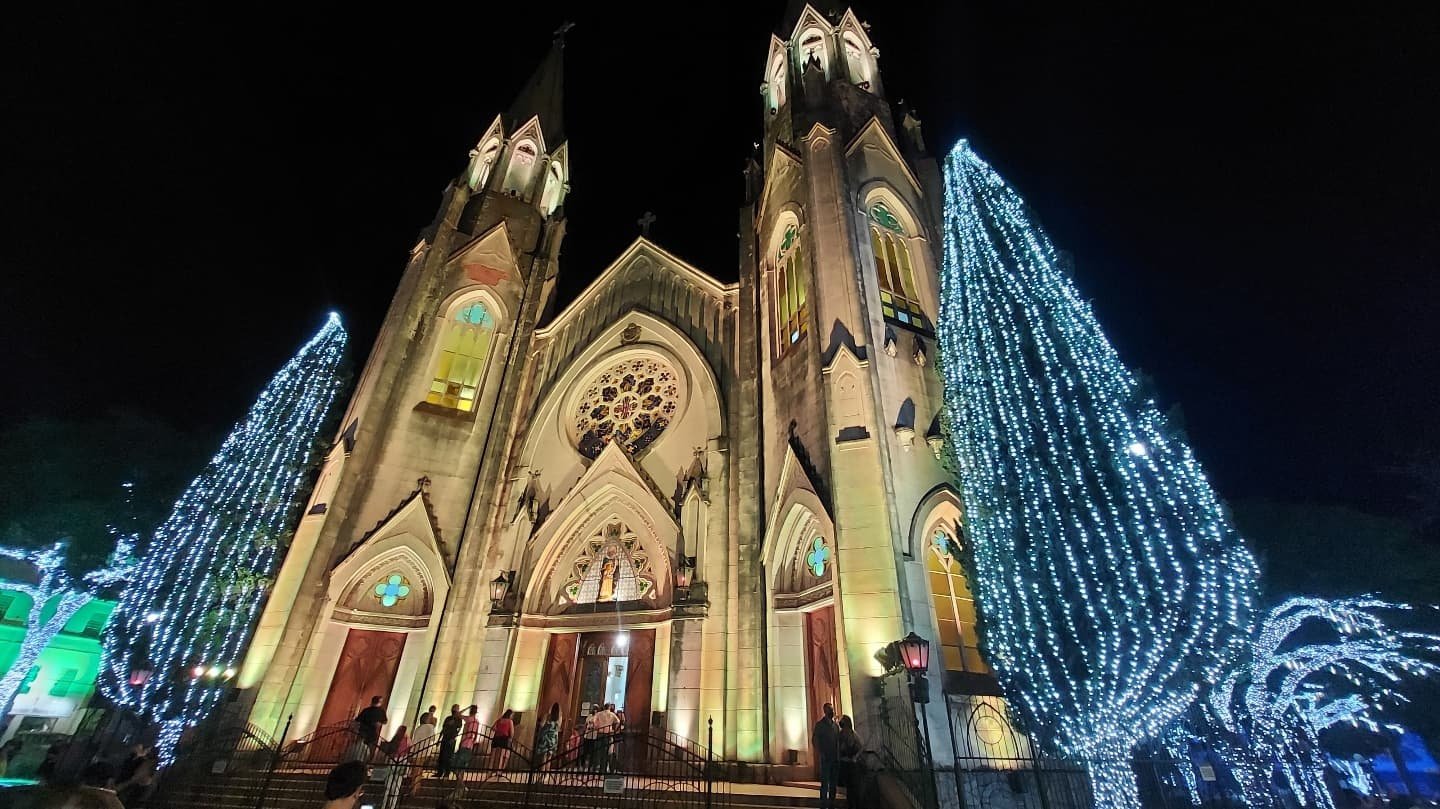 Confira a programação Botucatu Luz 2021 para a semana de 6 a 12 de dezembro