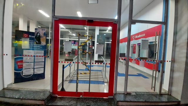 Bradesco tem agência de Botucatu fechada novamente devido a Covid