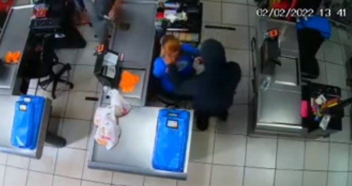Polícia localiza, em São Manuel, carro usado em assalto a supermercado