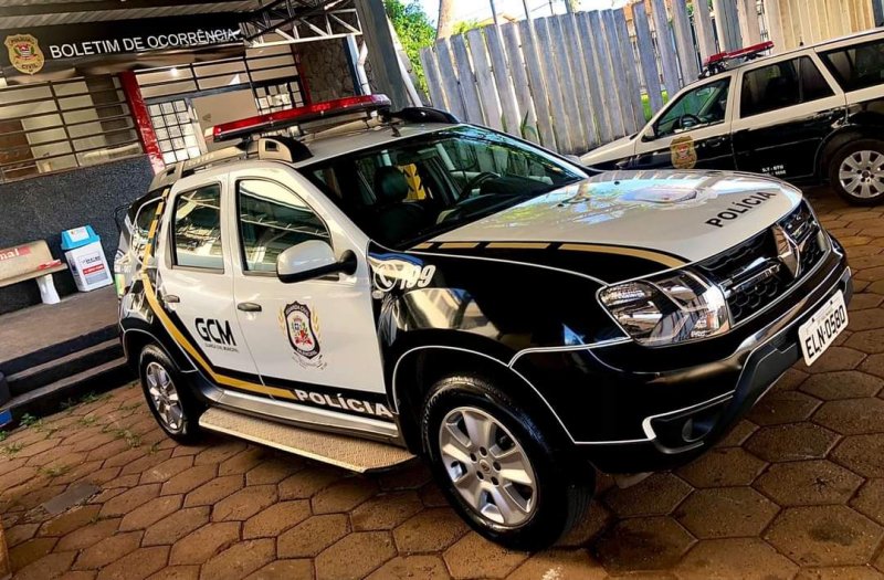 Homem é detido pela GCM por furtar paralelepípedos de Prefeitura