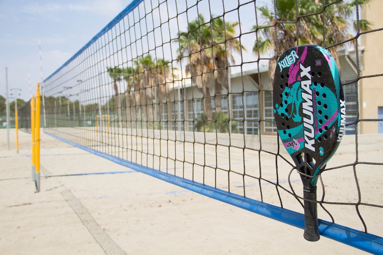 Beach Tênis é a opção de esporte do momento: o que é e quais benefícios?