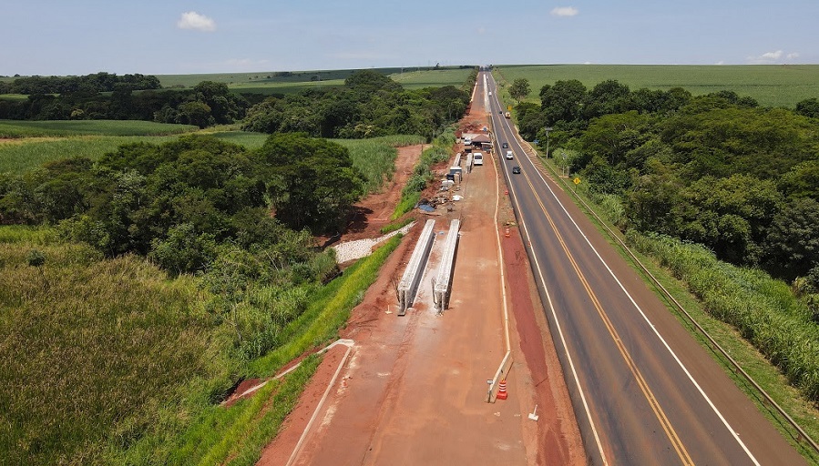 Rodovia SP 255 terá interdição em Jaú para colocação de viga em nova ponte