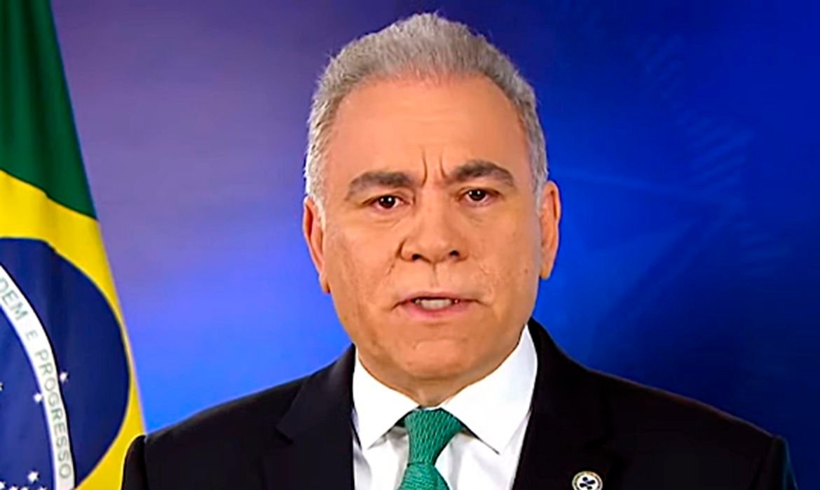 Governo anuncia fim da emergência sanitária por covid-19 no país