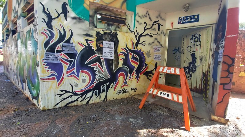 Banheiro na Praça do Bosque passa por reforma