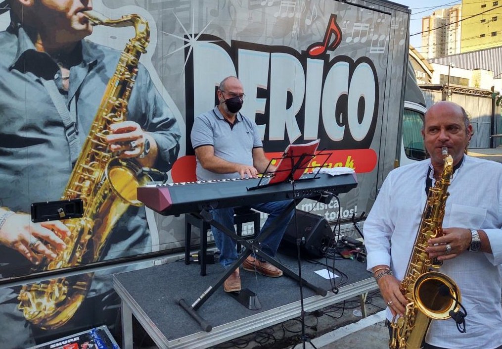 Derico traz versões da MPB a Botucatu nesta sexta