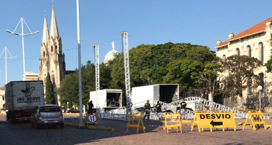 Trânsito tem alterações no Largo da Catedral devido a eventos culturais