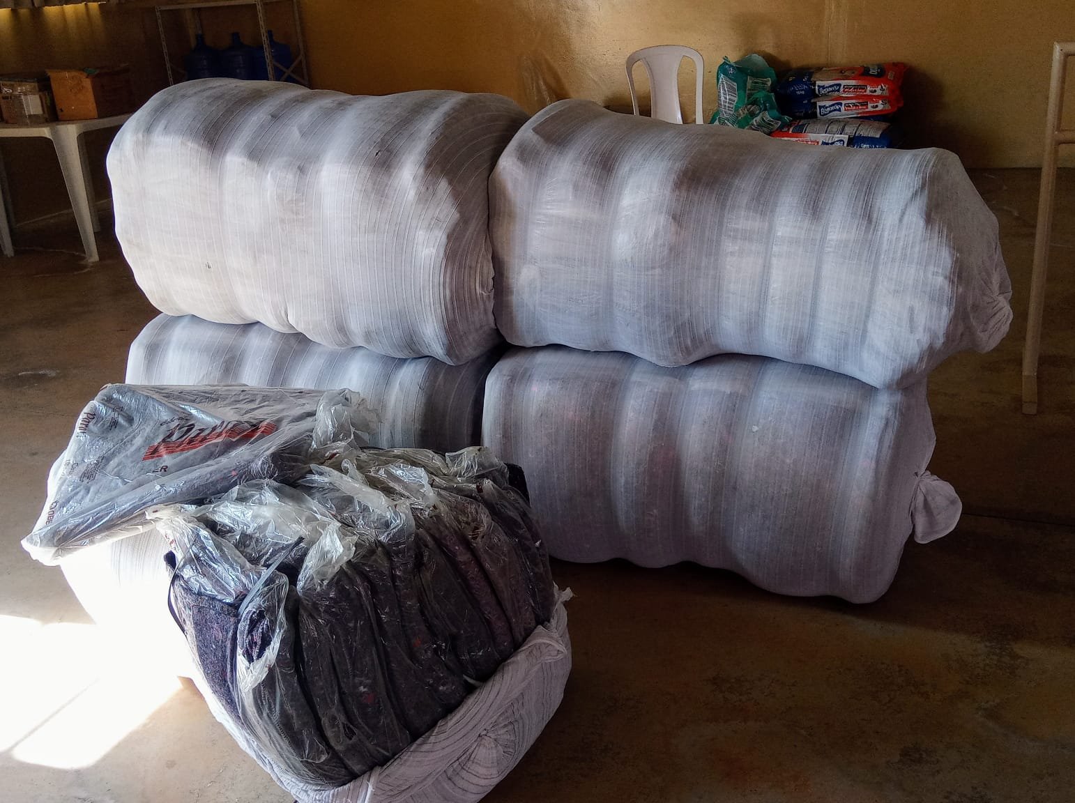 Fundo Social de São Manuel recebe a doação de 150 cobertores