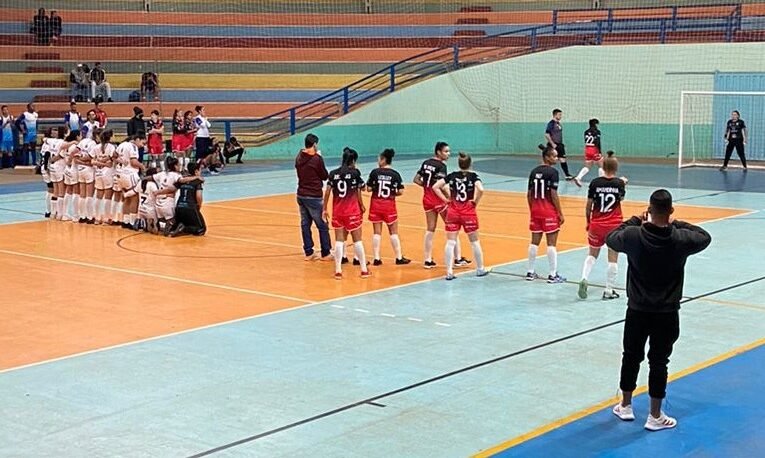 Botucatu se classifica para a semifinal feminina da Copa Record de Futsal