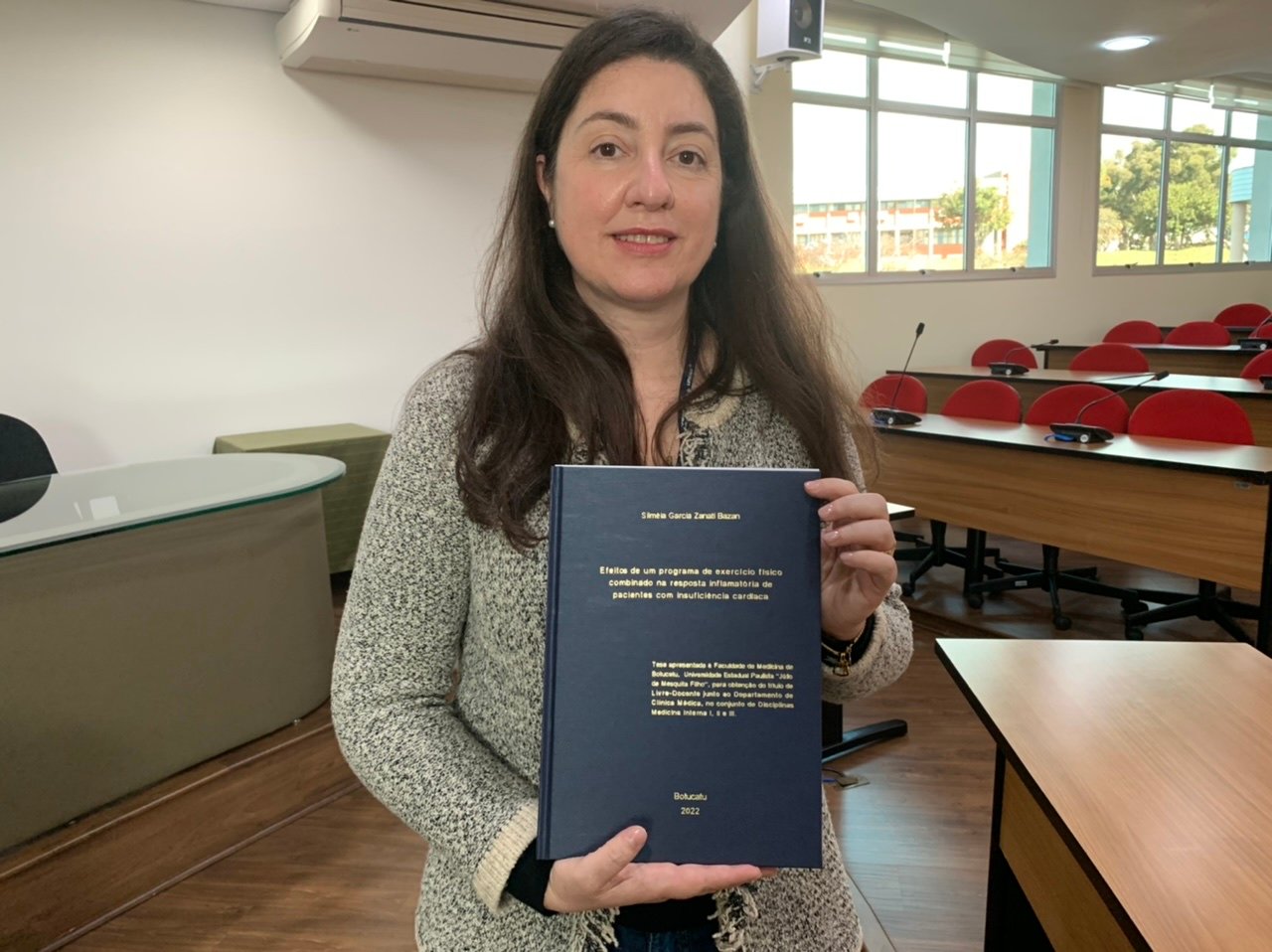 Professora Silméia Bazan recebe título de Livre-Docente em Cardiologia na Unesp Botucatu