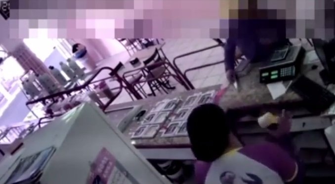 Dupla armada é presa após assalto contra sorveteria