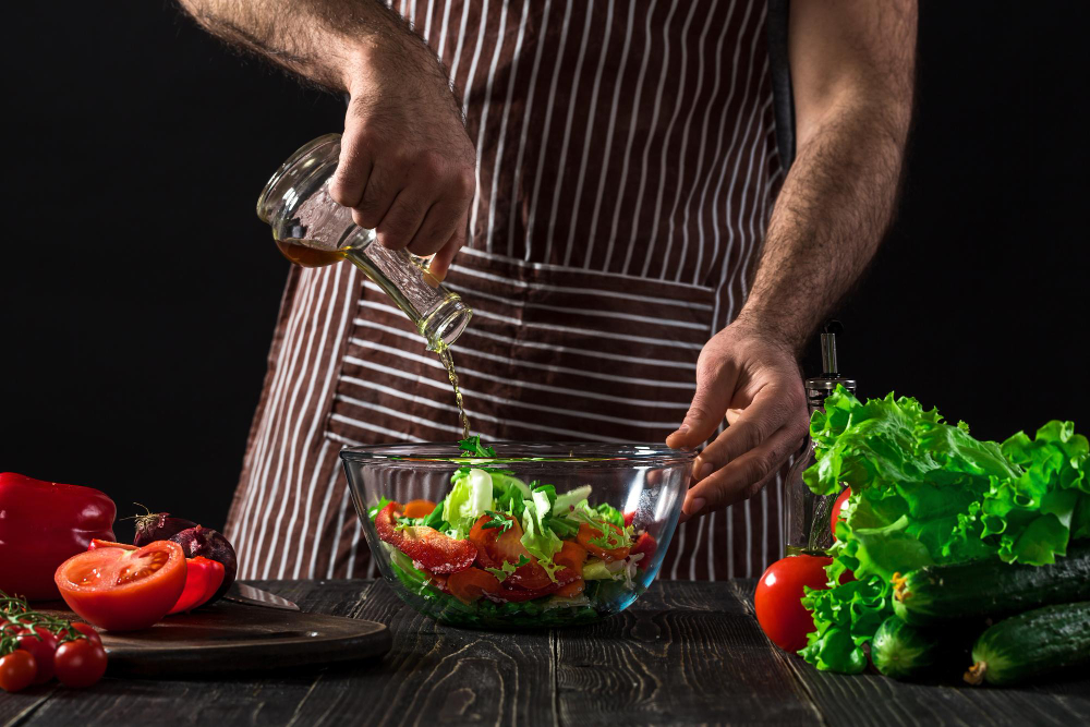 Cozinhar com azeite extravirgem ajuda a preservar os nutrientes dos alimentos