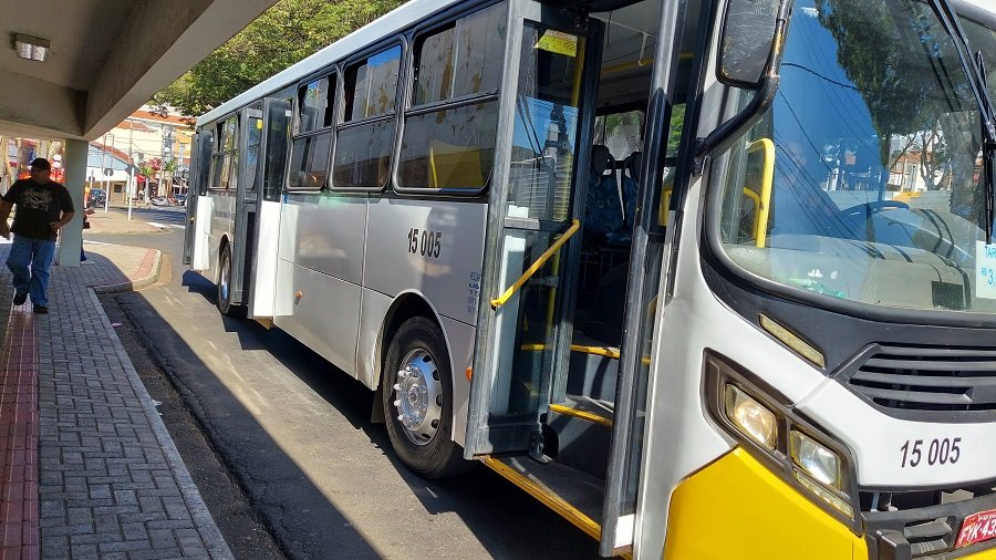Vereador pede ponto de recarga de créditos do transporte coletivo no cânpus da Unesp