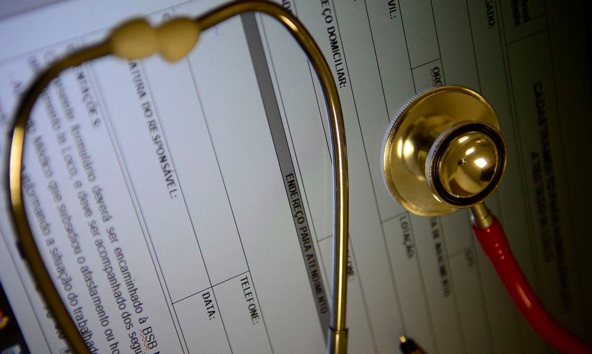 Plano de saúde individual terá reajuste máximo de 5,11%