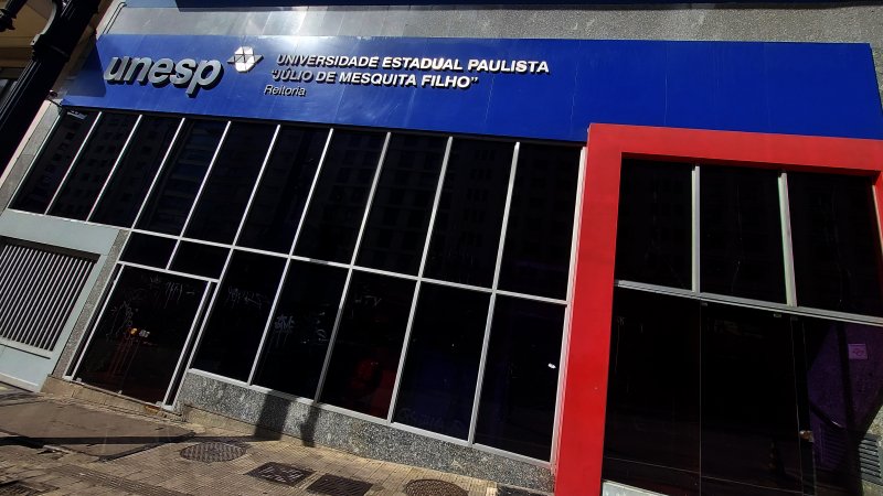 Unesp expulsa alunos por trote violento que deixou caloura em coma