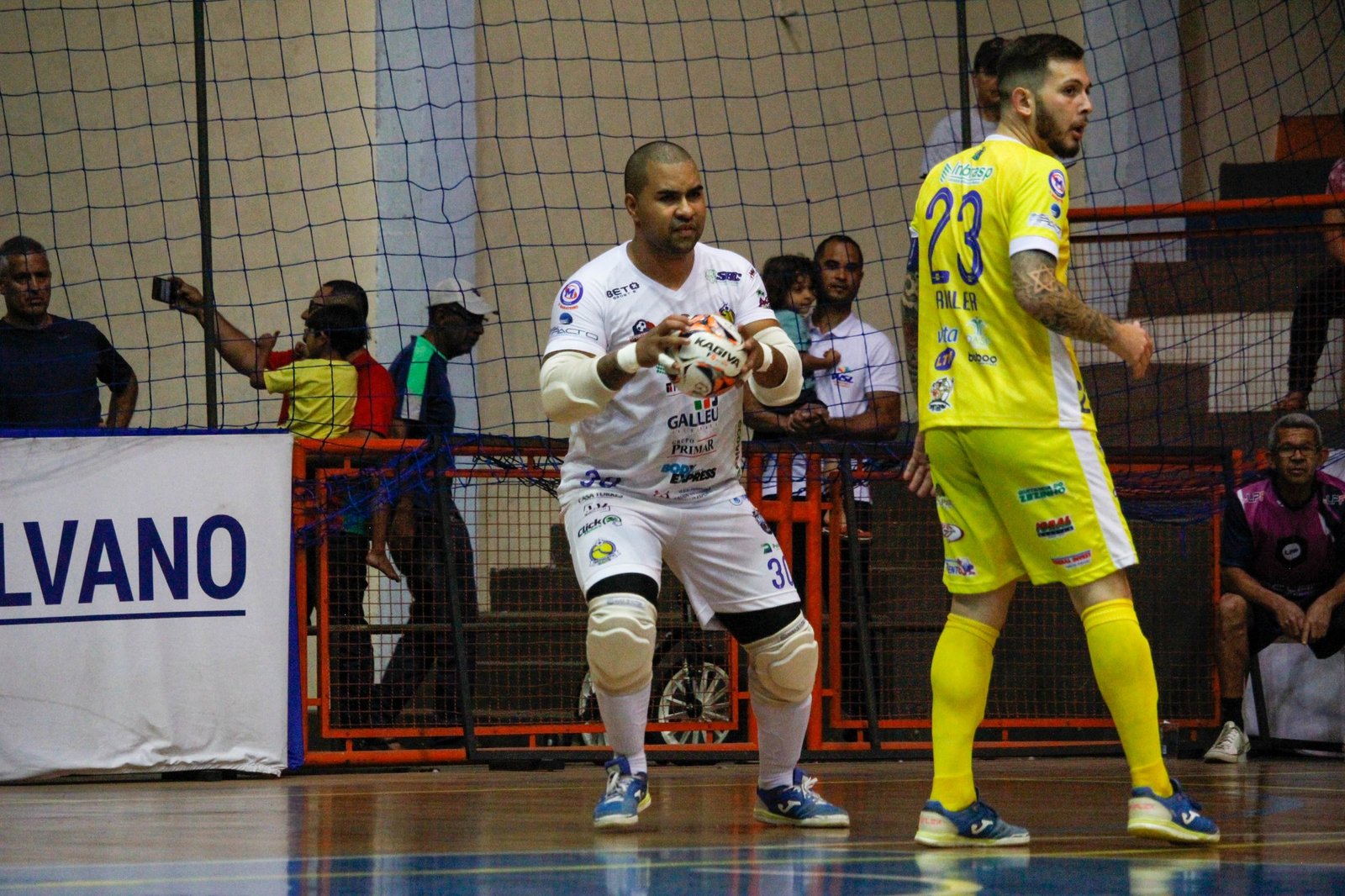 Botucatu enfrenta o São Paulo em duelo direto pela Liga Paulista de Futsal