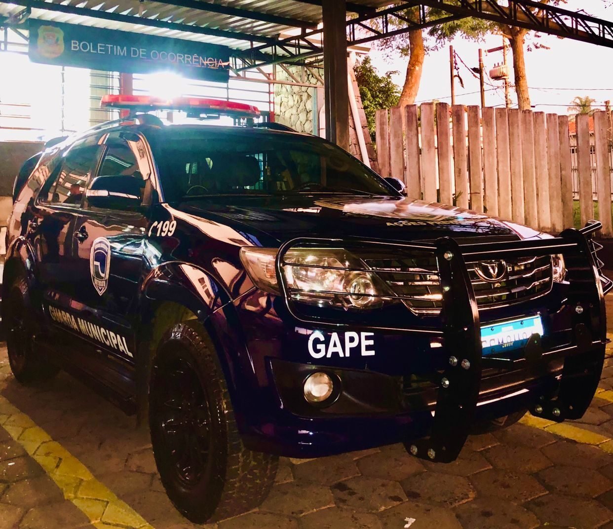 Homem de 62 anos é preso por furtar carne em supermercado