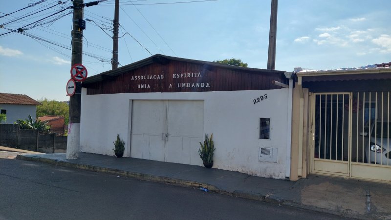 Incendio em templo relogioso na Rua Curuzu fere treze pessoas