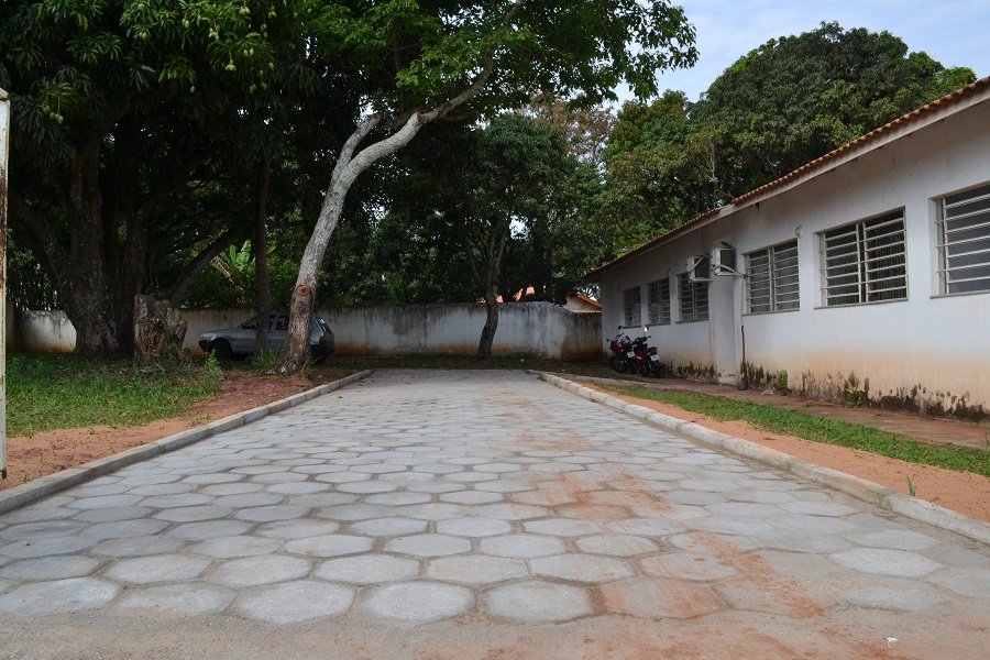 Ambulatório de DST/AIDS de Avaré ganha calçamento