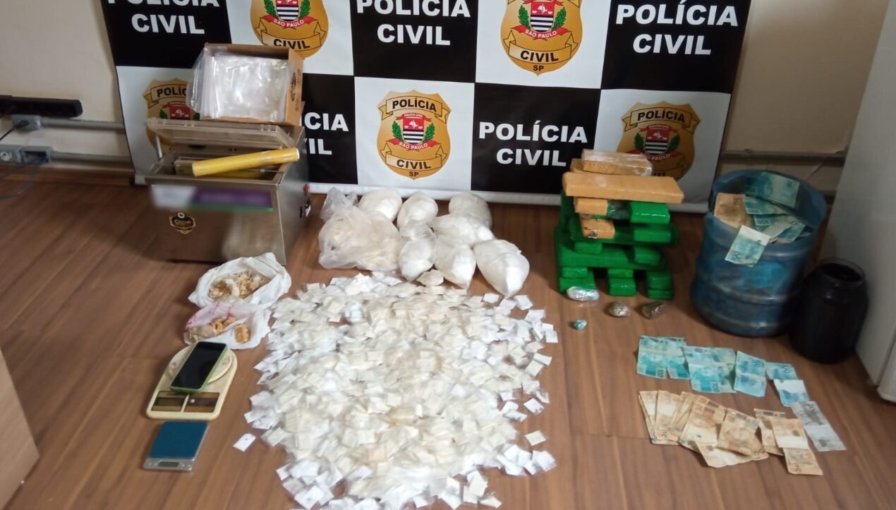 Polícia Civil estoura laboratório de drogas que funcionava em chácara