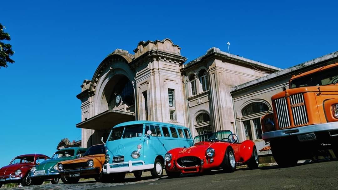 Exposição celebra os 25 anos do Clube Botucatuense de Automóveis Antigos