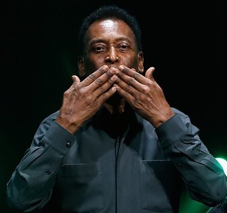 Presidente decreta luto de três dias pela morte de Pelé