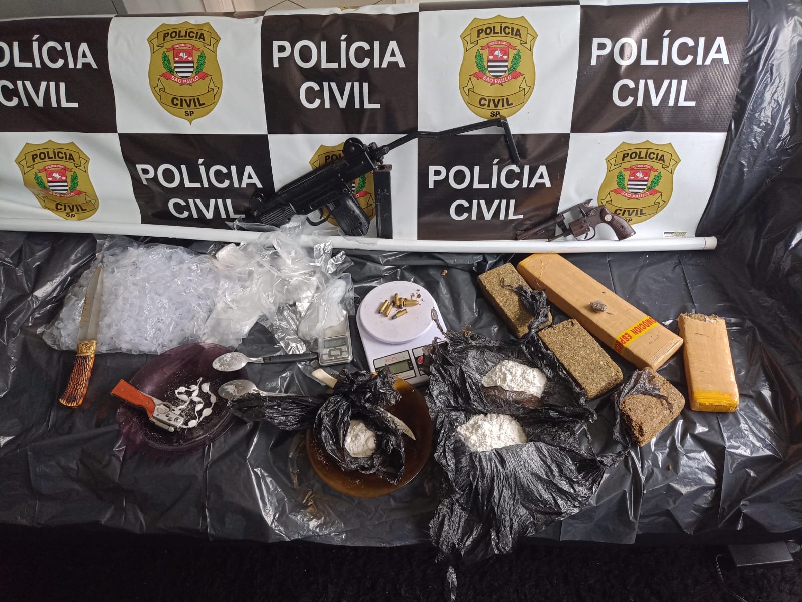 Botucatu: polícia prende dupla com drogas e armamento