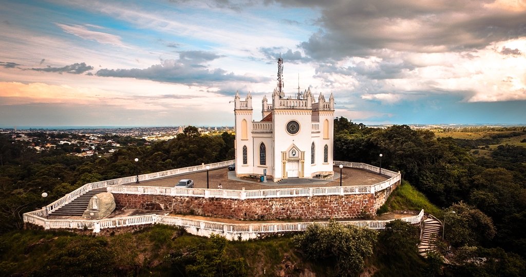 Pontos tusíticos de Botucatu recebem apresentações musicais em janeiro