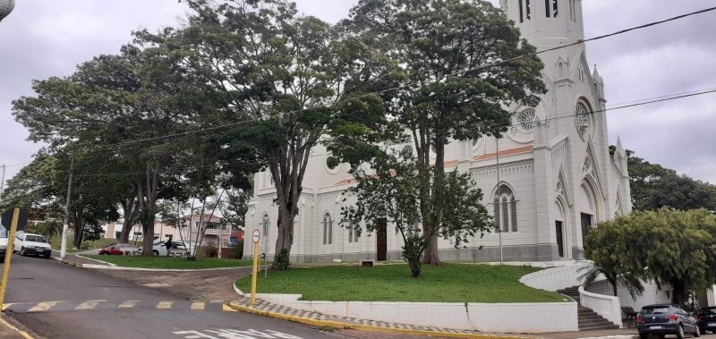 Praça do Santuário de Santa Teresinha, em São Manuel, passará por revitalização