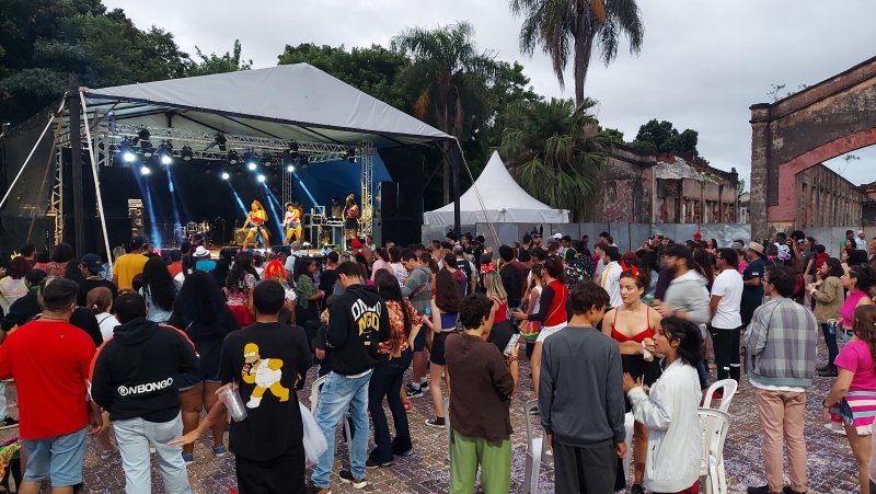 Carnaval 2025: abertas inscrições a interessados em participar da Praça de Alimentação