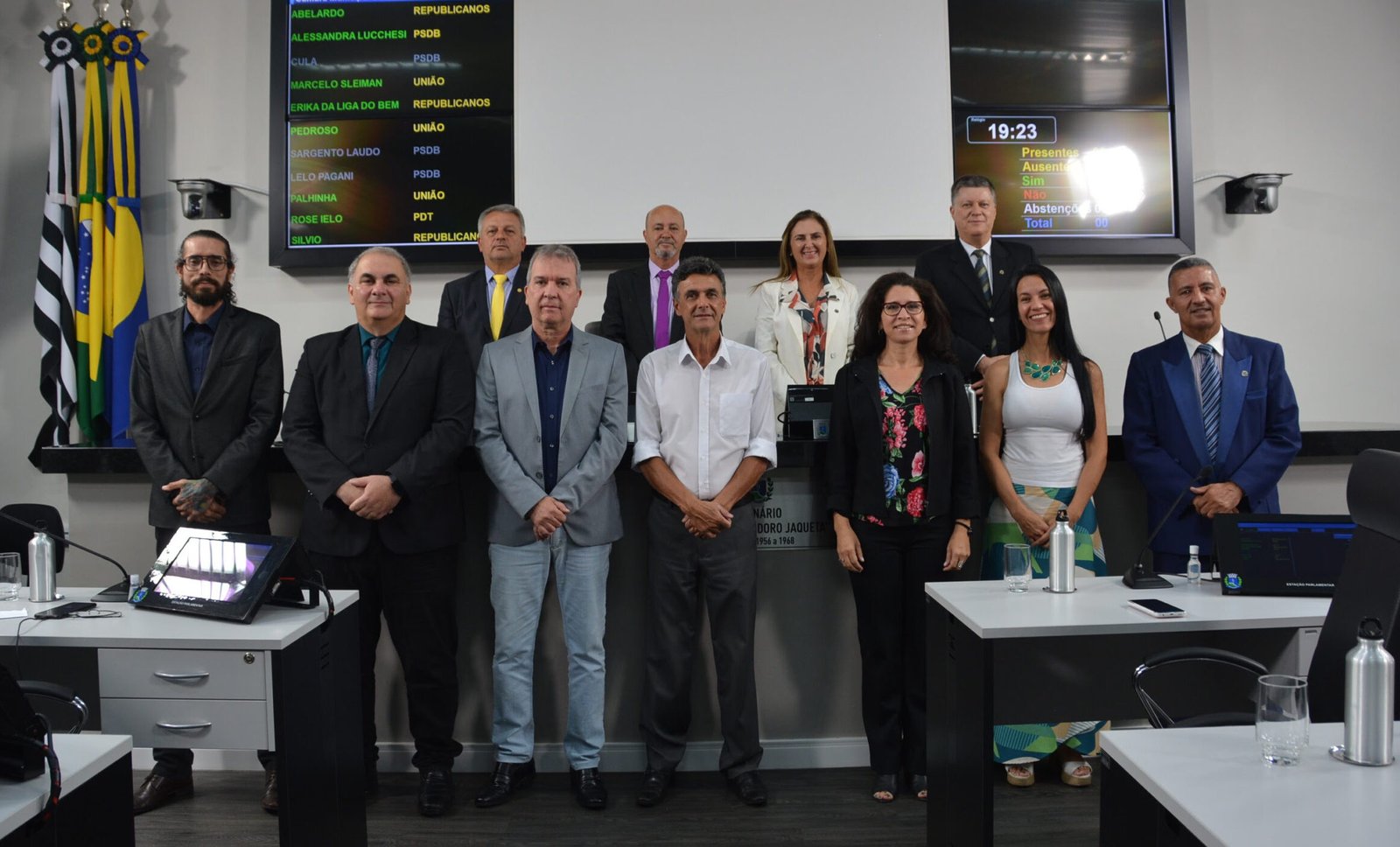 Câmara de Botucatu retoma trabalhos com posse da Mesa Diretora