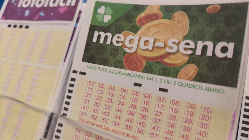 Mega-Sena não tem ganhadores e prêmio vai para R$ 6,2 milhões