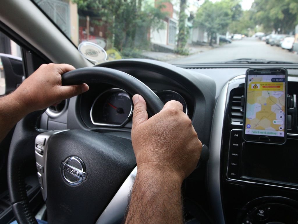 Motoristas de aplicativos fazem greve em todo o país