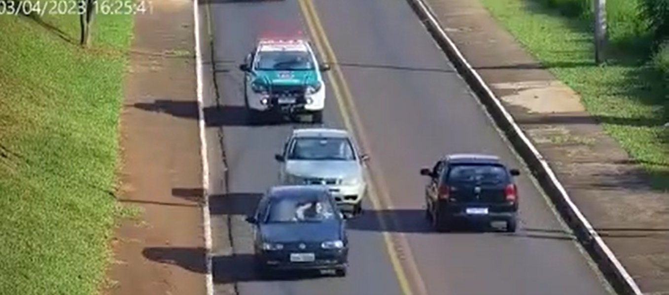 GCM recupera carro furtado após perseguição; confira o vídeo: