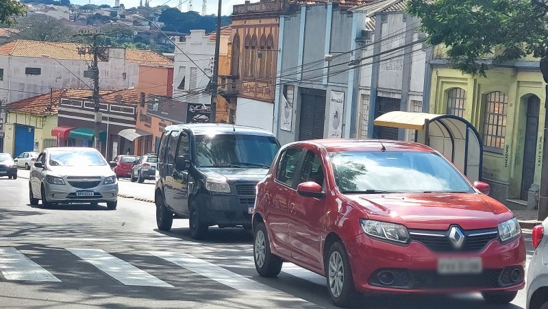 Última parcela do IPVA 2023 vence hoje (17) para veículos placa final 5